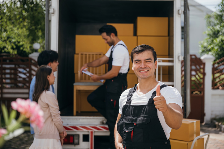 moving service in corporate location